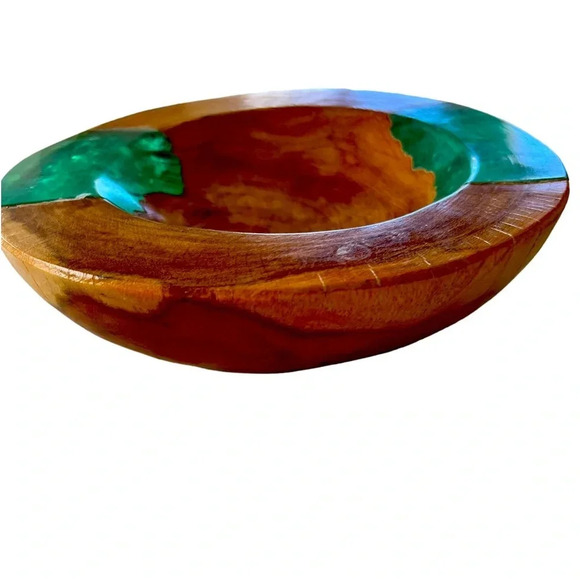 Handmade Teak Bowl With Turqoise Resin - Picture 3 of 5